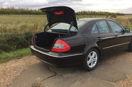 Mercedes-Benz E220 CDI AVANTGARDE 2.1