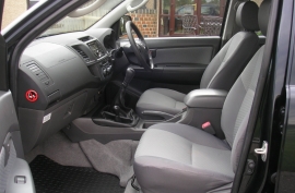  Toyota Hilux 2.5 D-4D