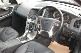 Volvo XC60 2.4 D5 SE Lux Geartronic AWD (s/s)