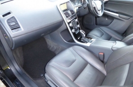 Volvo XC60 2.4 D5 SE Lux Nav Geartronic AWD (s/s)
