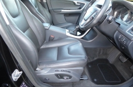Volvo XC60 2.4 D5 SE Lux Nav Geartronic AWD (s/s)