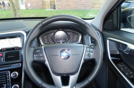Volvo XC60 2.4 D5 SE Lux Nav Geartronic AWD (s/s)