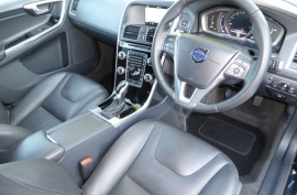 Volvo XC60 2.4 D5 SE Lux Nav Geartronic AWD (s/s)