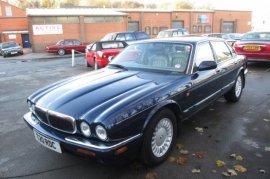 Jaguar XJ XJ8 3.2