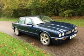 Jaguar XJ 4.0